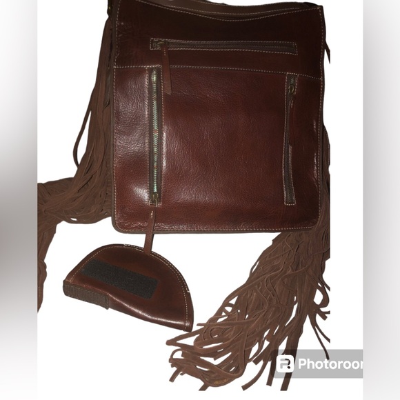 NWT Ariat Victoria Collection Messenger / Conceal Carry Bag Brown Leather Fringe - Picture 5 of 15
